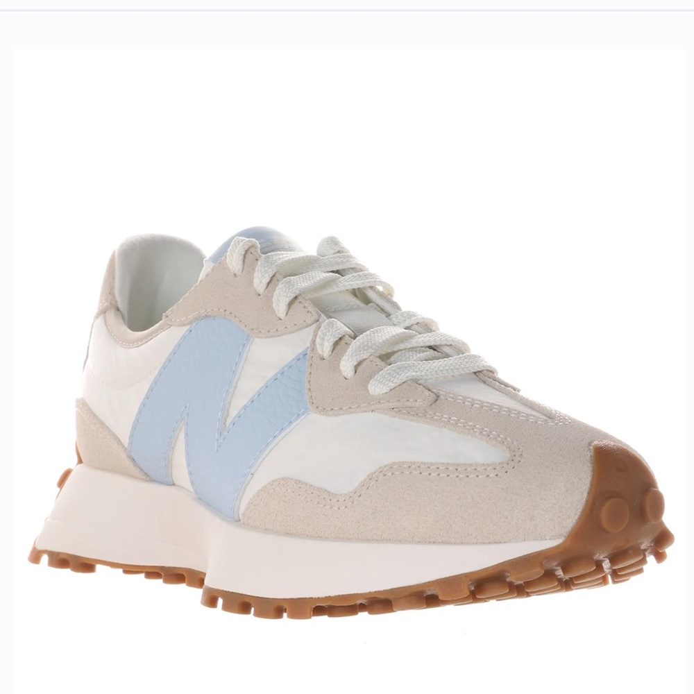 NWT New Balance 327 Sneakers